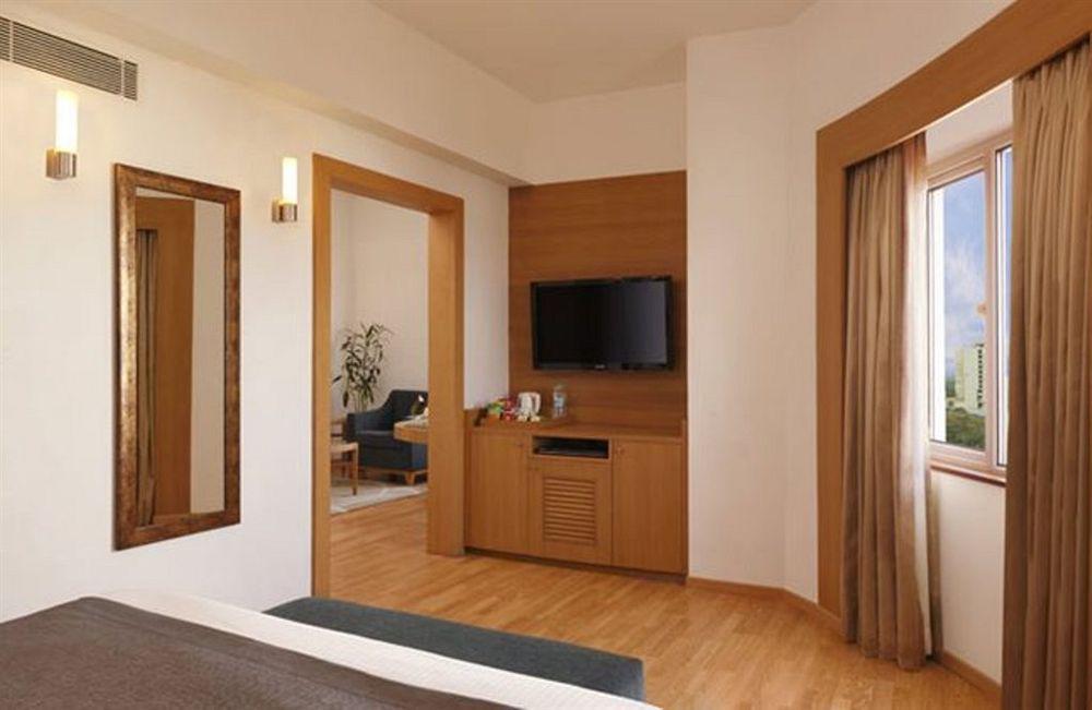 Lemon Tree Premier Hitec City Hyderabad Exterior foto